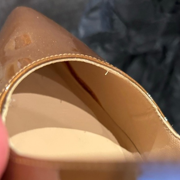 Manolo Blahnik BB Metallic Patent Leather Pointy Toe Pump Bronze - Picture 8 of 10